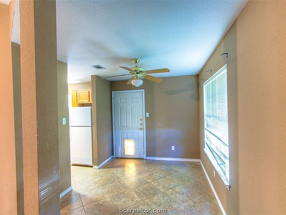 4th image of 2327 Antelope Ln