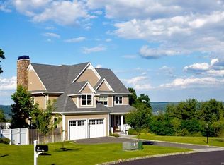 15 Riverton Dr, Nyack, NY 10960