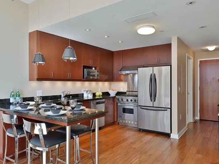 207 King St — Photo 9