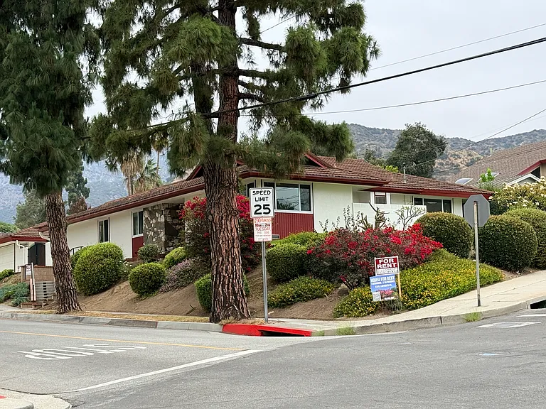 410 N Canyon Blvd — Photo 83