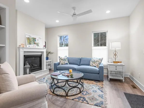 35 Market St, Franklin, NC 28734