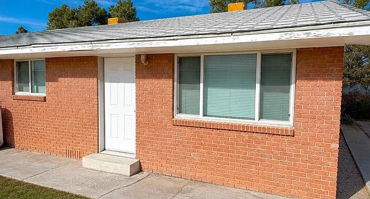 2 bed, 1.0 bath, 800 sqft, $1,425 — Photo 2