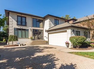 7902 Central Ave, Morton Grove, IL 60053