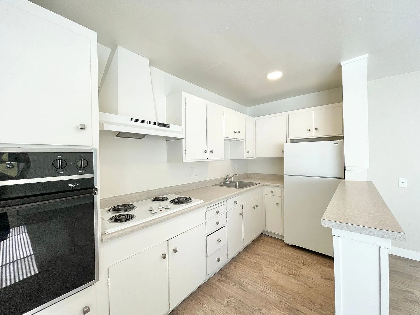 2307 I Street — Photo 3