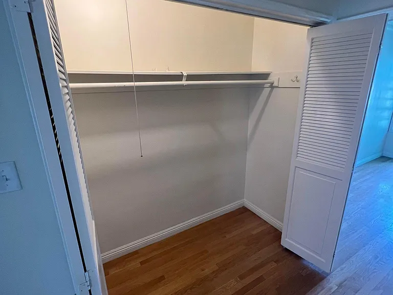 1226 S Longwood Ave #1226 — Photo 28