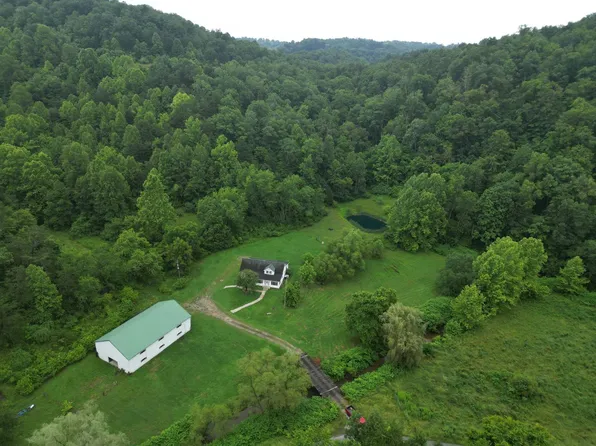 2798 Lower Creek Rd, Milton, WV 25541