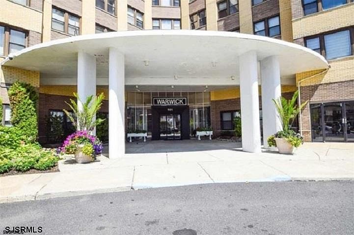 2nd image of 101 S Raleigh Ave APT 202