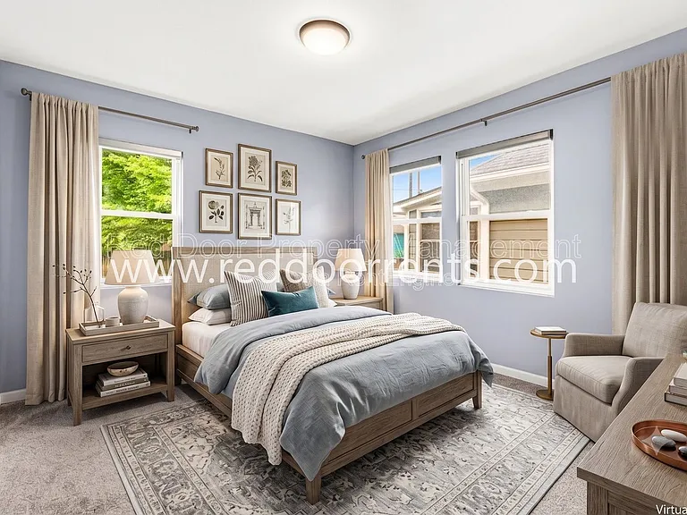 3146 Broadway St — Photo 2
