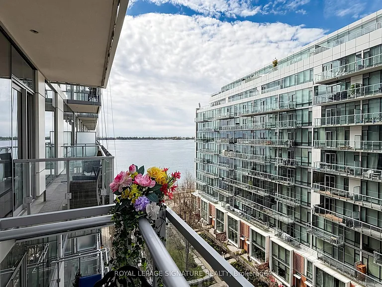 39 Queens Quay E #830 — Photo 28