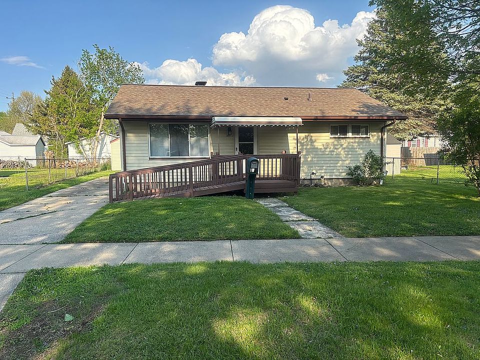 1st image of 304 Joseph St