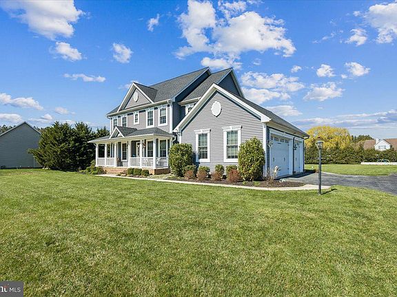 3rd image of 13460 Rustling Oaks Dr