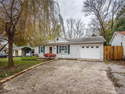 2219 Hamburg Pike, Jeffersonville, IN, 47130