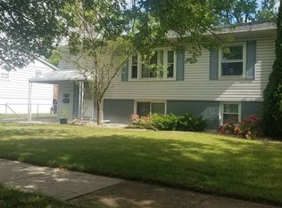 8824 Fairway Dr, Orland Park, IL