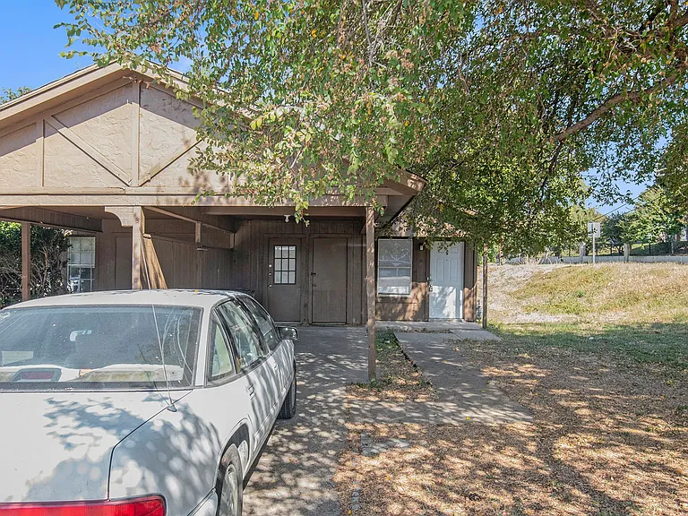 6000 Calloway Ct — Photo 3