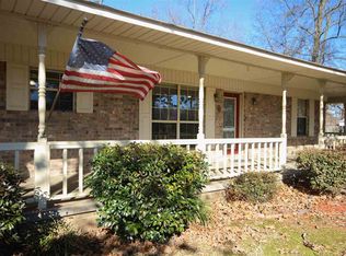 8 Dennis St, Vilonia, AR 72173