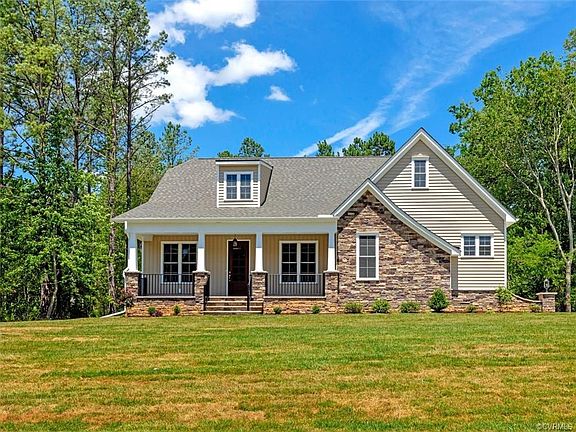 3rd image of 8024 Lake Margaret Pl