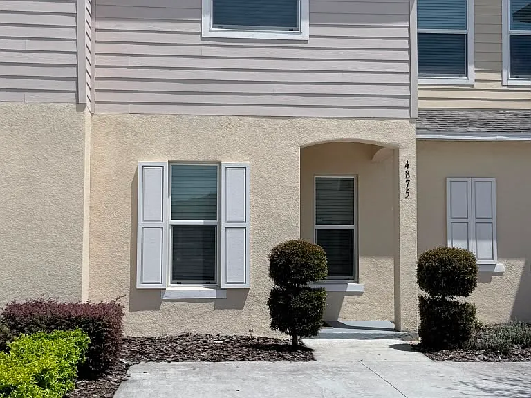 4875 Coral Castle Dr — Photo 1