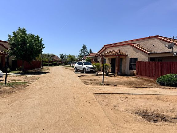 4th image of 1405 E Cypress Avenue