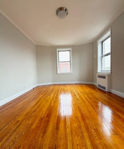 416 E 17th St #6 — Photo 2