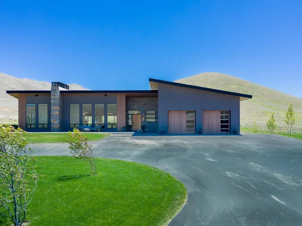 135 Rock Creek Rd, Hailey, ID 83333