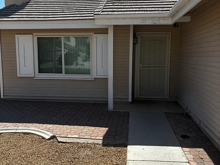 4287 Apex Dr — Photo 3