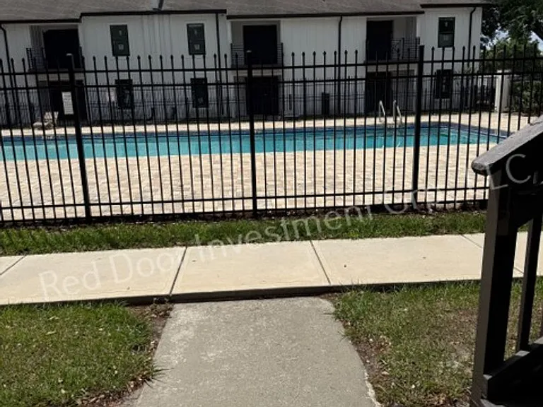 Walden Landing Apartments — Photo 21