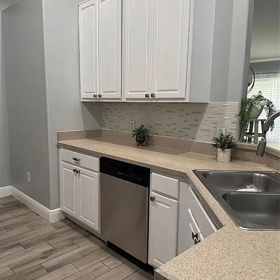 3158 Stonehurst Cir — Photo 13