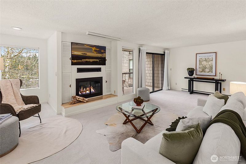 3rd image of 13820 NE 65th Street #549