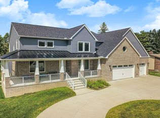 3256 Ledgewood Ct E, Commerce Township, MI 48382