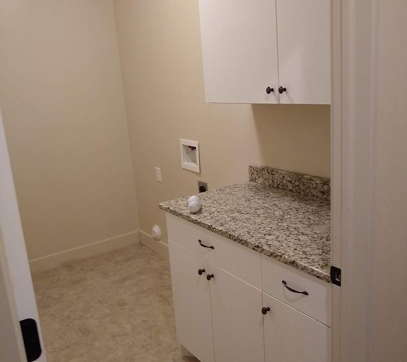 2nd image of 68 S Willow Circle Loop Unit C