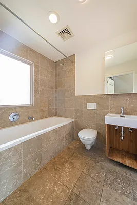 Rented by R New York | media 23