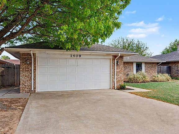 4th image of 1409 Wilcox Ln
