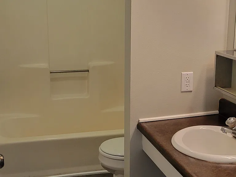 1128 Sunset Ln #4 — Photo 9