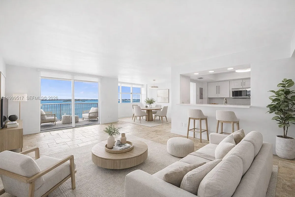 Building Photo - 1420 Brickell Bay Dr #1401A
