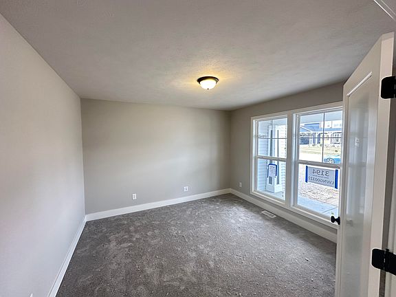 3rd image of 3194 Deer Haven Dr