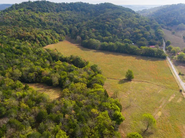 2700 Toll Gate Rd, Petersburg, TN 37144