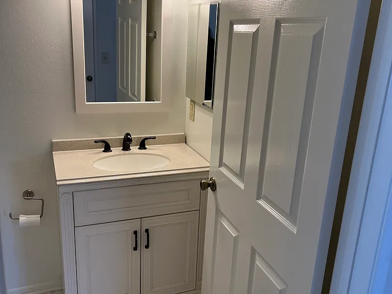 5-13508 Burbank Blvd — Photo 11