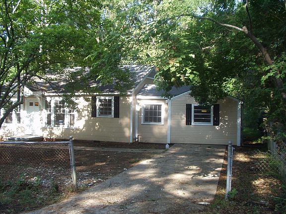 2nd image of 2985 Greenwood Ave