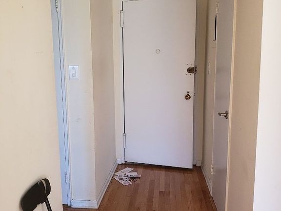 5th image of 2355 E 12th St #41
