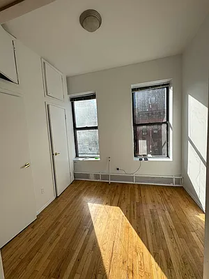 Rented by Oxford Property Group | media 5