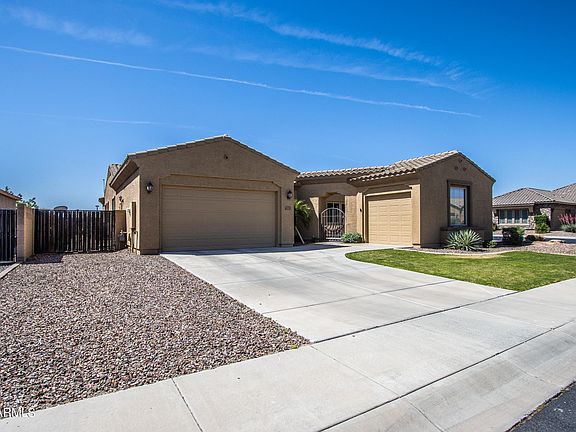 2nd image of 2551 E Balsam Ct