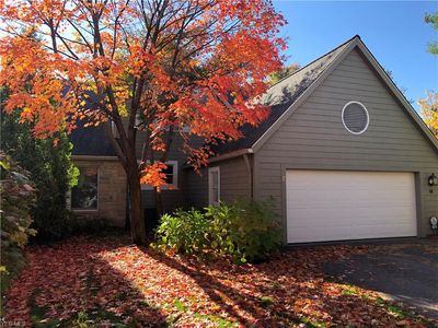 14 Haskell Dr, Cleveland, OH, 44108