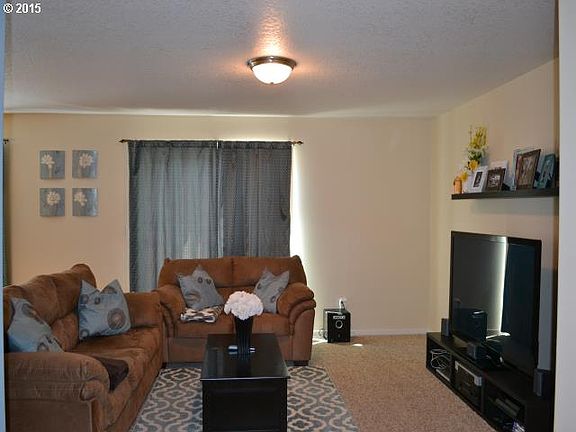 5th image of 7319 NE 62nd St