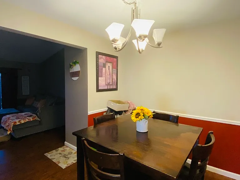 21W581 North Ave #83 — Photo 4