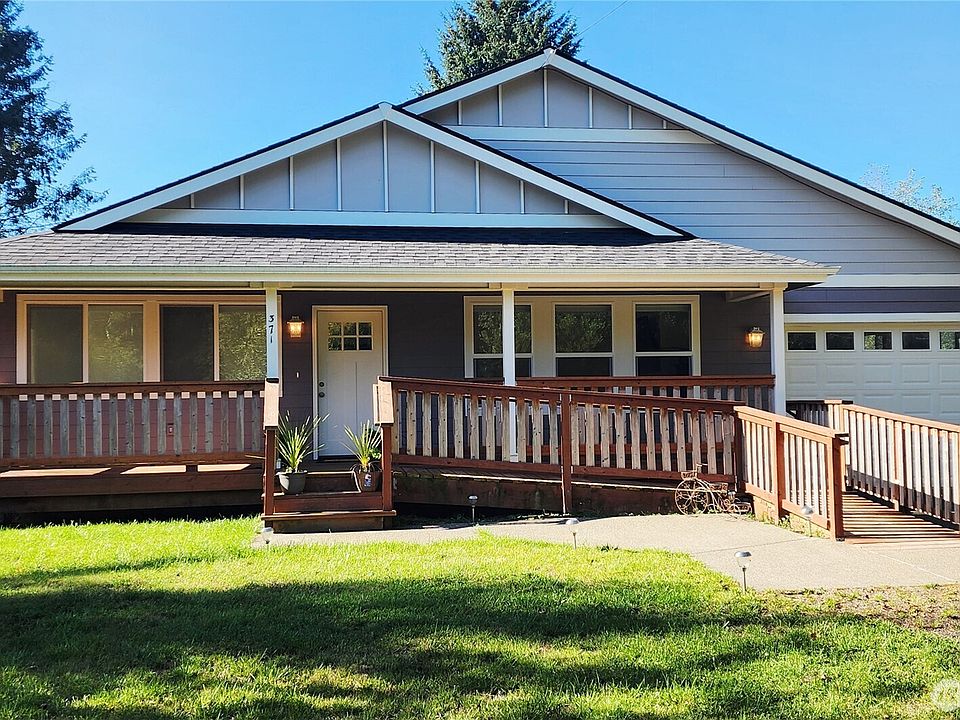 1st image of 371 Centaurus Avenue SW