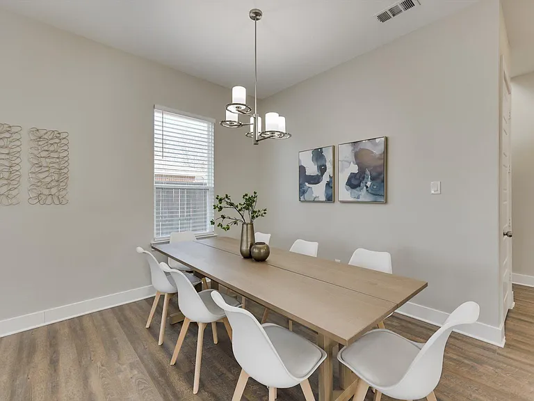 3420 Nomas St — Photo 14
