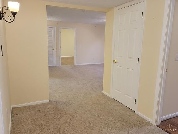 2nd image of 3340 Emerald Lakes Dr Unit 2B