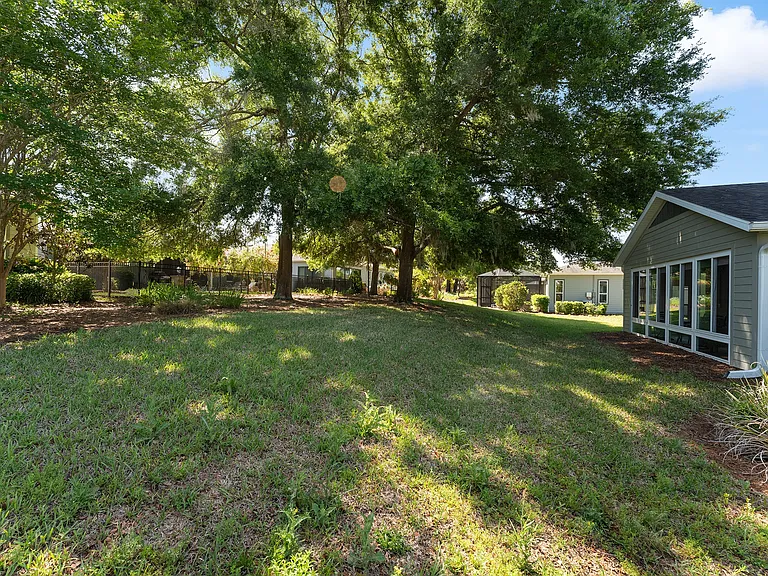 3441 NW 56th Ave — Photo 48