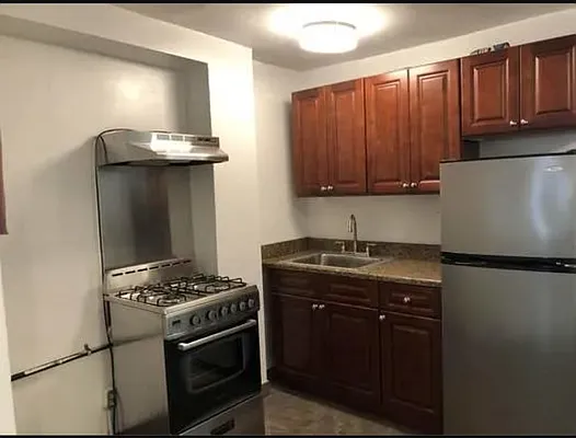 Rented by Mauro Bros Real Estate Services LLC | media 10