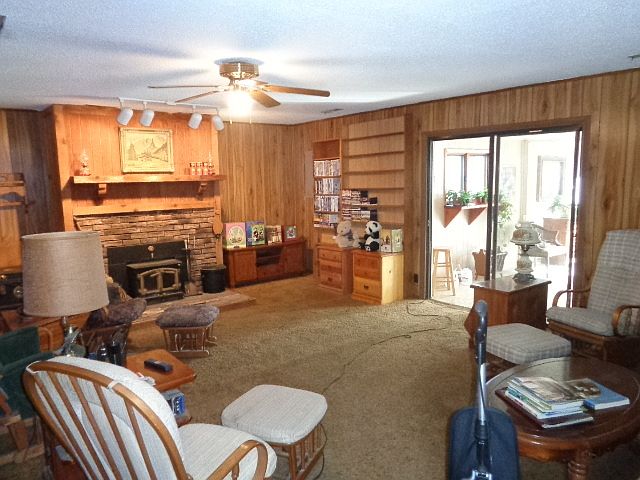 2nd image of 1511 Winston Dr E